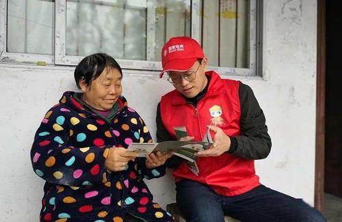 路边吃瓜群众李女士,路边吃瓜群众的独特视角